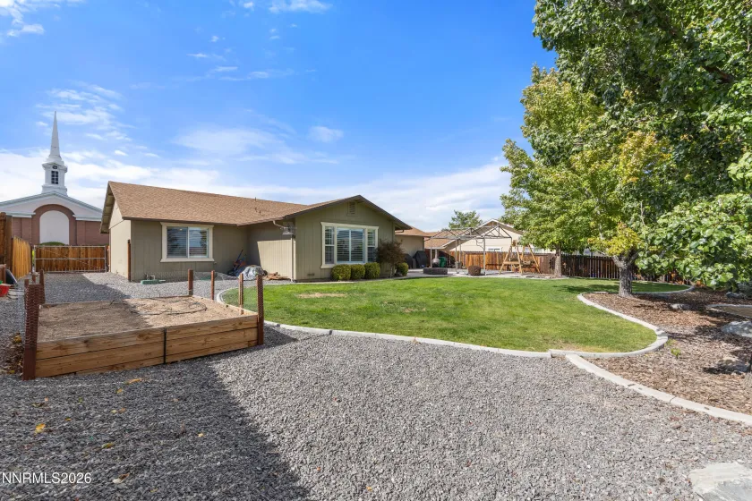 920 Mercedes, Sparks, Nevada 89441, 3 Bedrooms Bedrooms, ,2 BathroomsBathrooms,Residential,Residential,Mercedes,0,260011549
