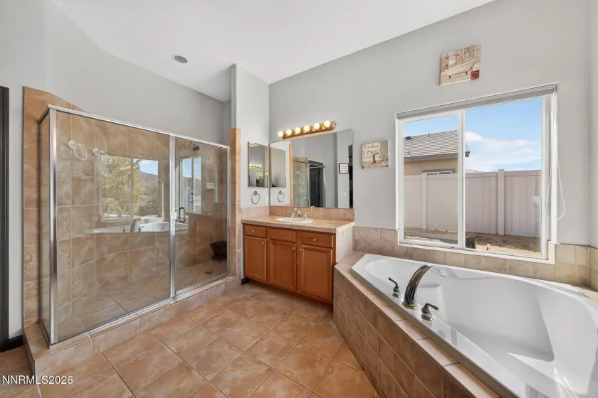 11825 Anthem, Sparks, Nevada 89441, 4 Bedrooms Bedrooms, ,3 BathroomsBathrooms,Residential,Residential,Anthem,0,260011551