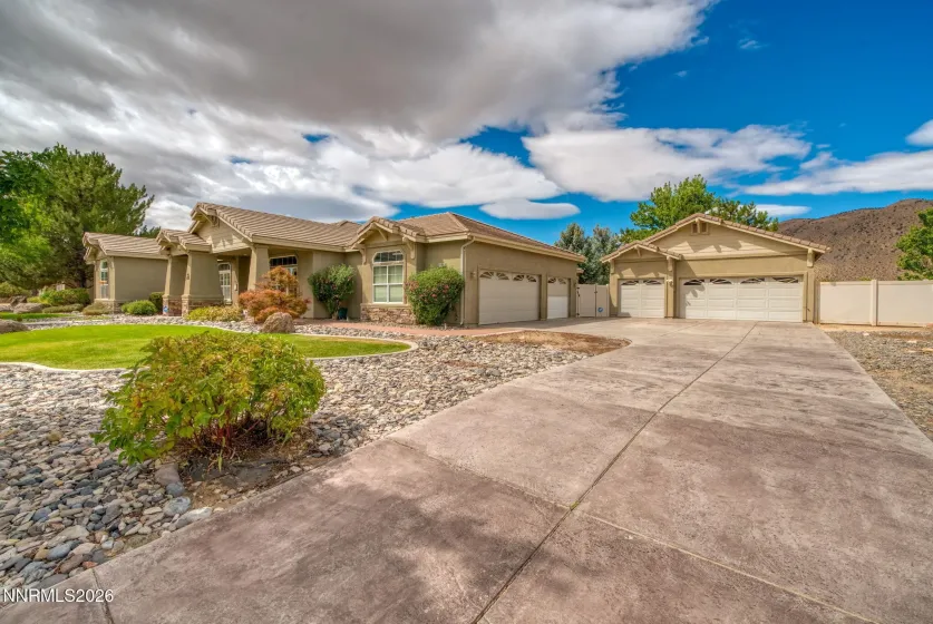 11825 Anthem, Sparks, Nevada 89441, 4 Bedrooms Bedrooms, ,3 BathroomsBathrooms,Residential,Residential,Anthem,0,260011551