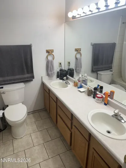 3563 Daniel Paul, Reno, Nevada 89508, 5 Bedrooms Bedrooms, ,3 BathroomsBathrooms,Residential,Residential,Daniel Paul,0,260011556