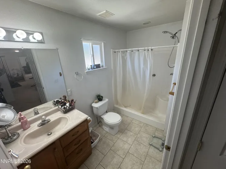 3563 Daniel Paul, Reno, Nevada 89508, 5 Bedrooms Bedrooms, ,3 BathroomsBathrooms,Residential,Residential,Daniel Paul,0,260011556