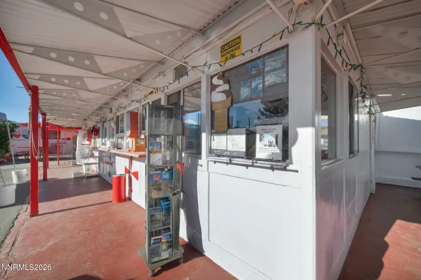 198 Main, Bridgeport, California 93517, ,Commercial Sale,Residential,Main,0,260011558
