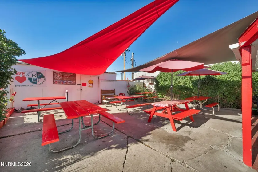 198 Main, Bridgeport, California 93517, ,Commercial Sale,Residential,Main,0,260011558