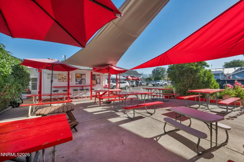 198 Main, Bridgeport, California 93517, ,Commercial Sale,Residential,Main,0,260011558