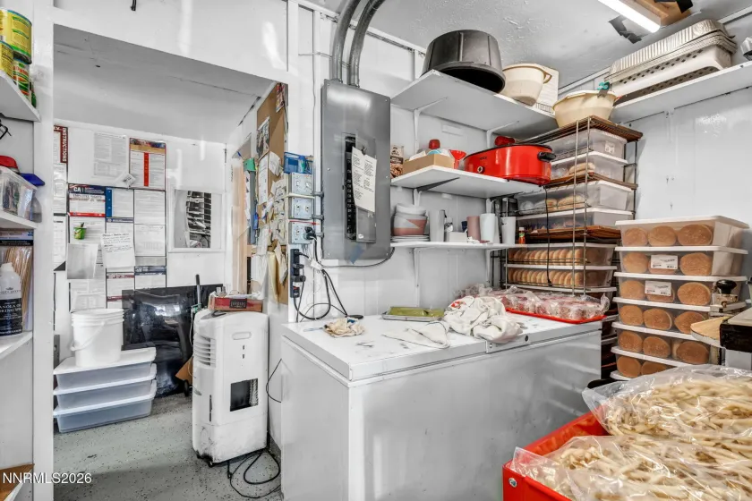198 Main, Bridgeport, California 93517, ,Commercial Sale,Residential,Main,0,260011558