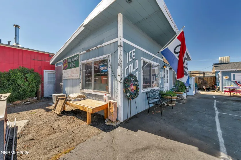 198 Main, Bridgeport, California 93517, ,Commercial Sale,Residential,Main,0,260011558