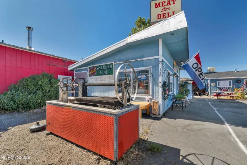 198 Main, Bridgeport, California 93517, ,Commercial Sale,Residential,Main,0,260011558