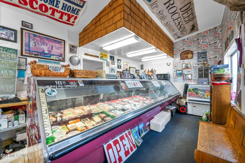 198 Main, Bridgeport, California 93517, ,Commercial Sale,Residential,Main,0,260011558