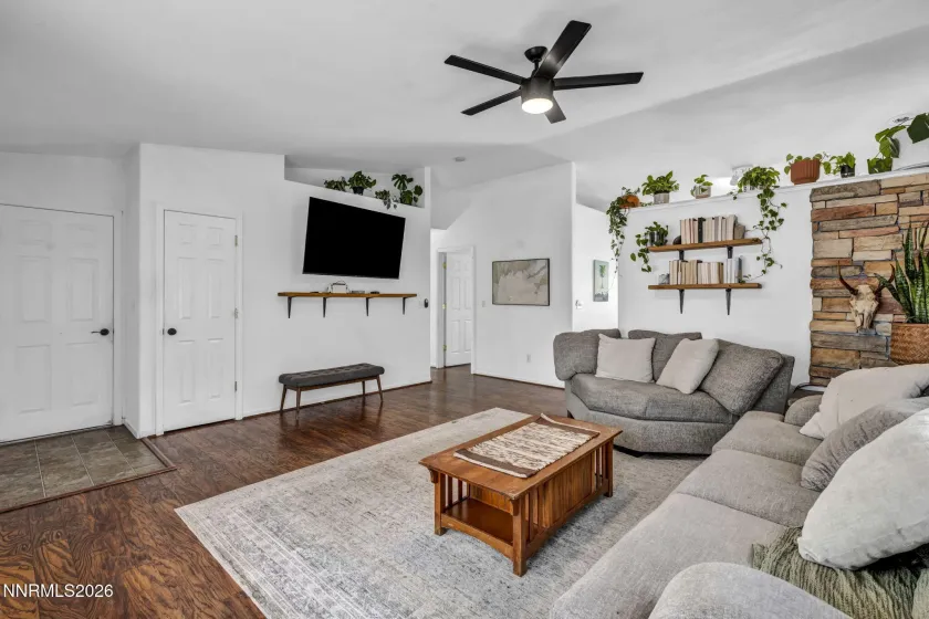 18230 Silverleaf, Reno, Nevada 89508, 3 Bedrooms Bedrooms, ,2 BathroomsBathrooms,Residential,Residential,Silverleaf,0,260011569