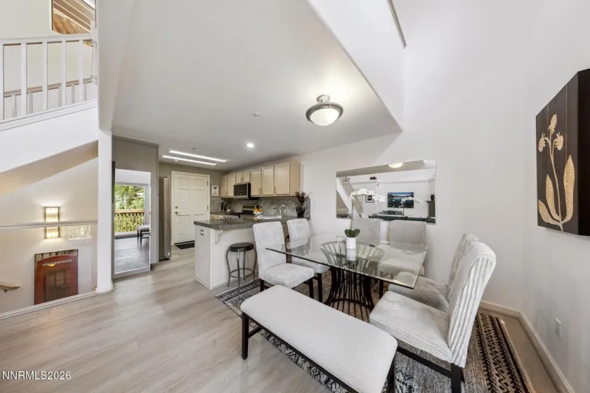 400 Fairview, Incline Village, Nevada 89451, 2 Bedrooms Bedrooms, ,3 BathroomsBathrooms,Residential,Residential,Fairview,0,260008274