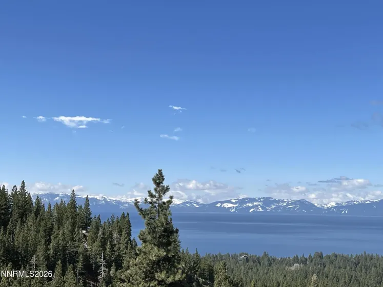 400 Fairview, Incline Village, Nevada 89451, 2 Bedrooms Bedrooms, ,3 BathroomsBathrooms,Residential,Residential,Fairview,0,260008274