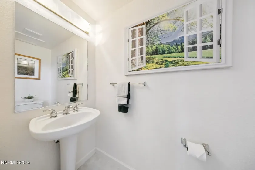 400 Fairview, Incline Village, Nevada 89451, 2 Bedrooms Bedrooms, ,3 BathroomsBathrooms,Residential,Residential,Fairview,0,260008274