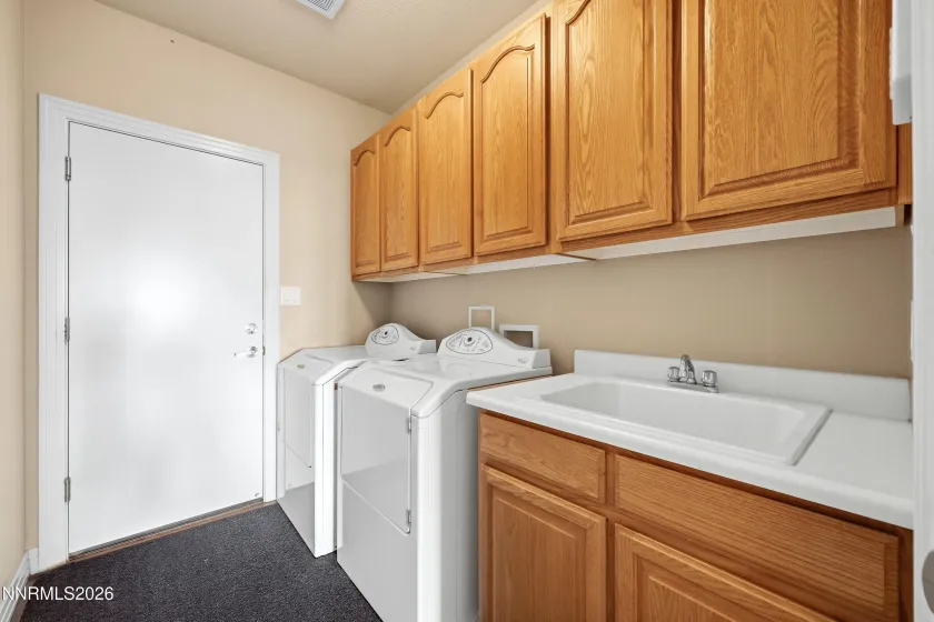 2180 Heatherwood, Reno, Nevada 89523, 4 Bedrooms Bedrooms, ,3 BathroomsBathrooms,Residential,Residential,Heatherwood,0,260011573