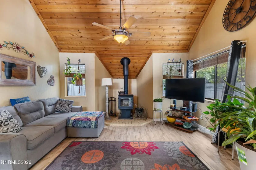 2505 Garfield, Sparks, Nevada 89431, 2 Bedrooms Bedrooms, ,2 BathroomsBathrooms,Residential,Residential,Garfield,0,260011577