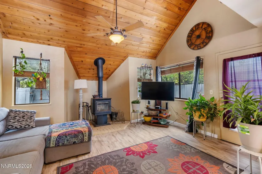 2505 Garfield, Sparks, Nevada 89431, 2 Bedrooms Bedrooms, ,2 BathroomsBathrooms,Residential,Residential,Garfield,0,260011577