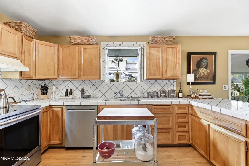 4090 7th, Reno, Nevada 89503, 3 Bedrooms Bedrooms, ,2 BathroomsBathrooms,Residential,Residential,7th,0,260011580