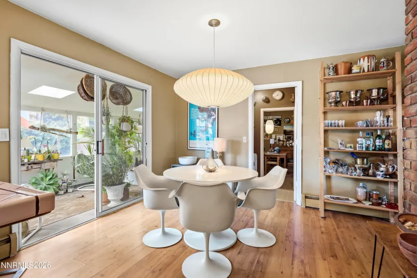4090 7th, Reno, Nevada 89503, 3 Bedrooms Bedrooms, ,2 BathroomsBathrooms,Residential,Residential,7th,0,260011580