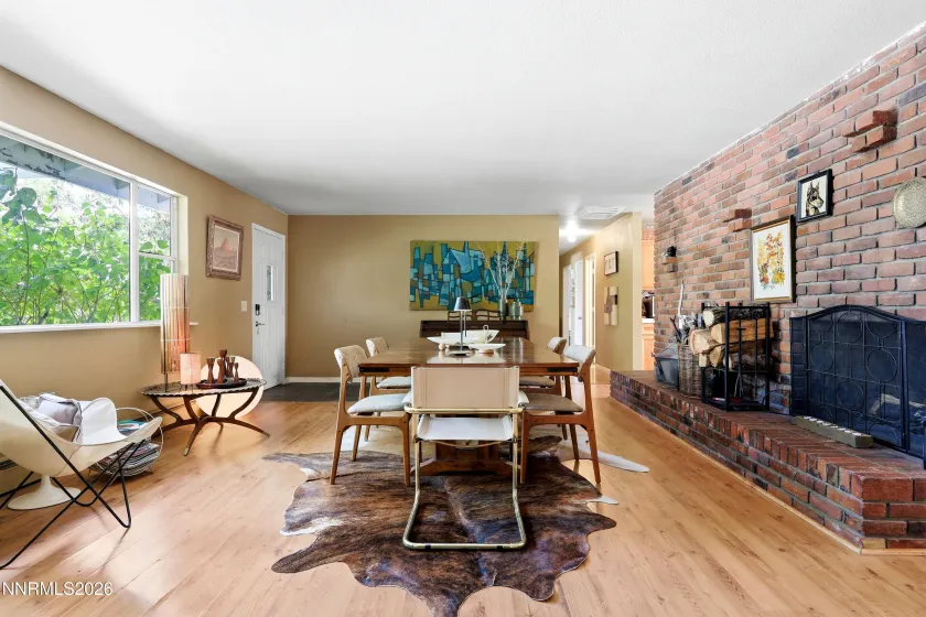 4090 7th, Reno, Nevada 89503, 3 Bedrooms Bedrooms, ,2 BathroomsBathrooms,Residential,Residential,7th,0,260011580