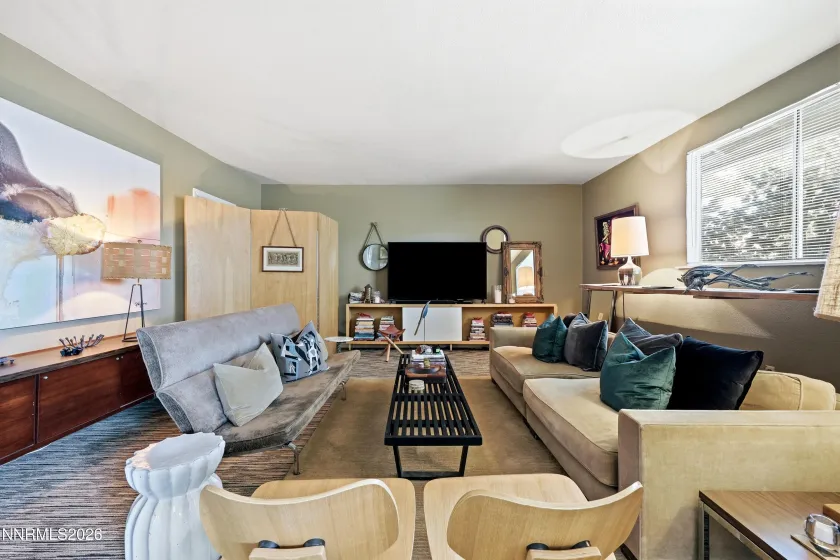 4090 7th, Reno, Nevada 89503, 3 Bedrooms Bedrooms, ,2 BathroomsBathrooms,Residential,Residential,7th,0,260011580