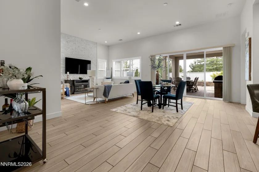 5410 Cremello, Reno, Nevada 89511, 2 Bedrooms Bedrooms, ,3 BathroomsBathrooms,Residential,Residential,Cremello,0,260011584
