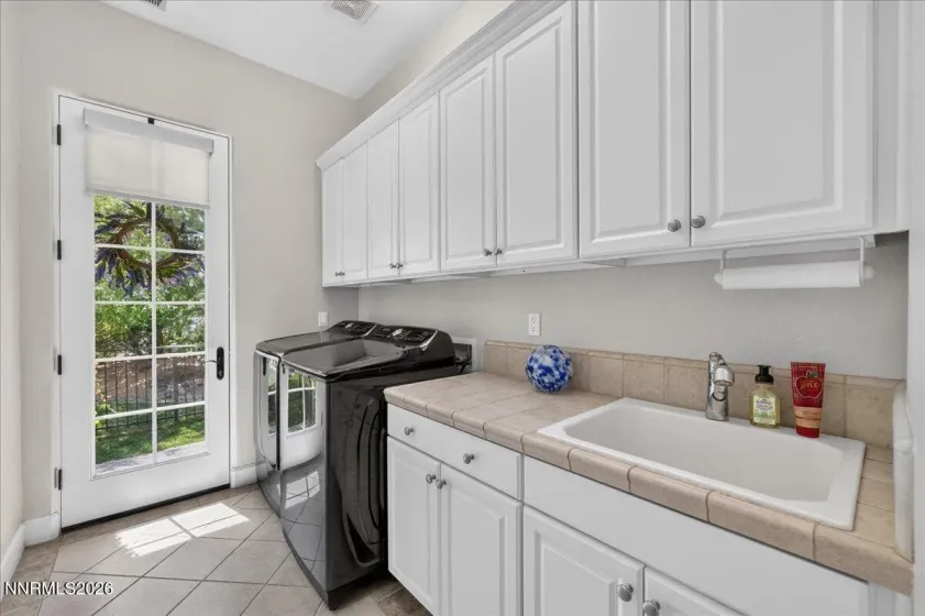 5985 Cartier, Reno, Nevada 89511, 4 Bedrooms Bedrooms, ,4 BathroomsBathrooms,Residential,Residential,Cartier,0,260011585