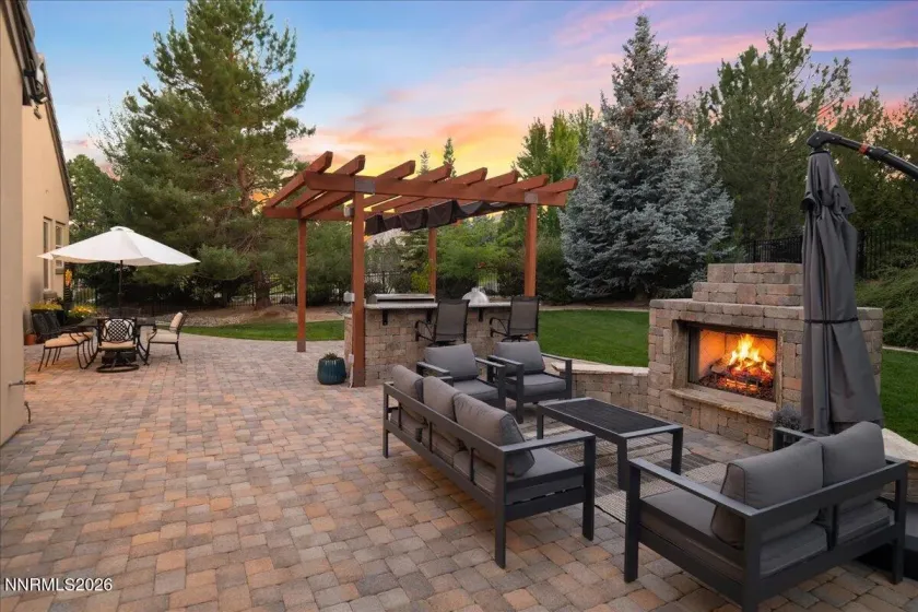 5985 Cartier, Reno, Nevada 89511, 4 Bedrooms Bedrooms, ,4 BathroomsBathrooms,Residential,Residential,Cartier,0,260011585