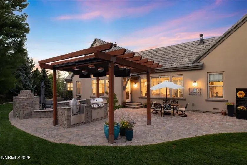 5985 Cartier, Reno, Nevada 89511, 4 Bedrooms Bedrooms, ,4 BathroomsBathrooms,Residential,Residential,Cartier,0,260011585