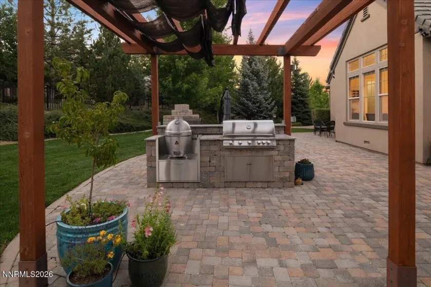 5985 Cartier, Reno, Nevada 89511, 4 Bedrooms Bedrooms, ,4 BathroomsBathrooms,Residential,Residential,Cartier,0,260011585