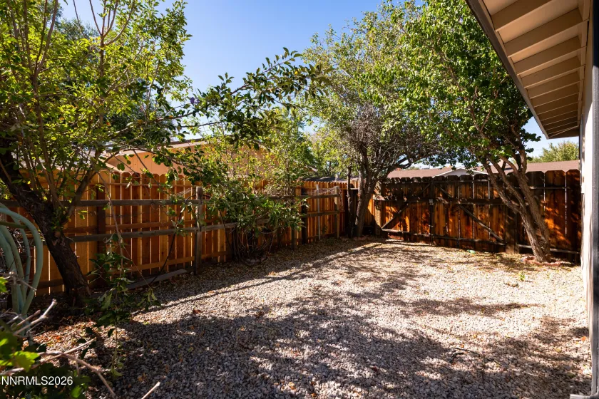 1317 Toiyabe, Gardnerville, Nevada 89410, 3 Bedrooms Bedrooms, ,2 BathroomsBathrooms,Residential,Residential,Toiyabe,0,260011589