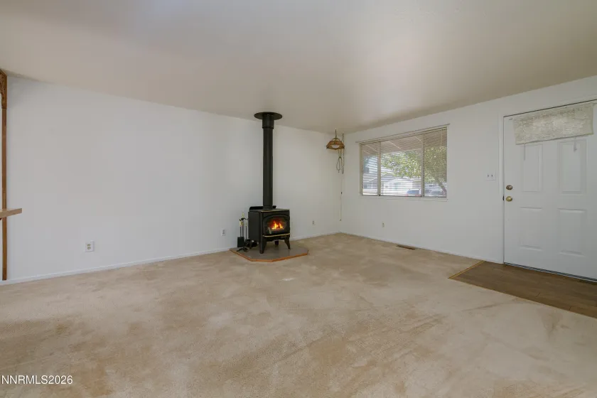 1317 Toiyabe, Gardnerville, Nevada 89410, 3 Bedrooms Bedrooms, ,2 BathroomsBathrooms,Residential,Residential,Toiyabe,0,260011589