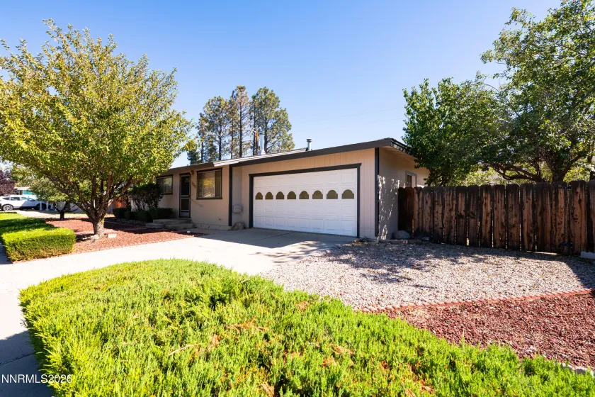 1317 Toiyabe, Gardnerville, Nevada 89410, 3 Bedrooms Bedrooms, ,2 BathroomsBathrooms,Residential,Residential,Toiyabe,0,260011589
