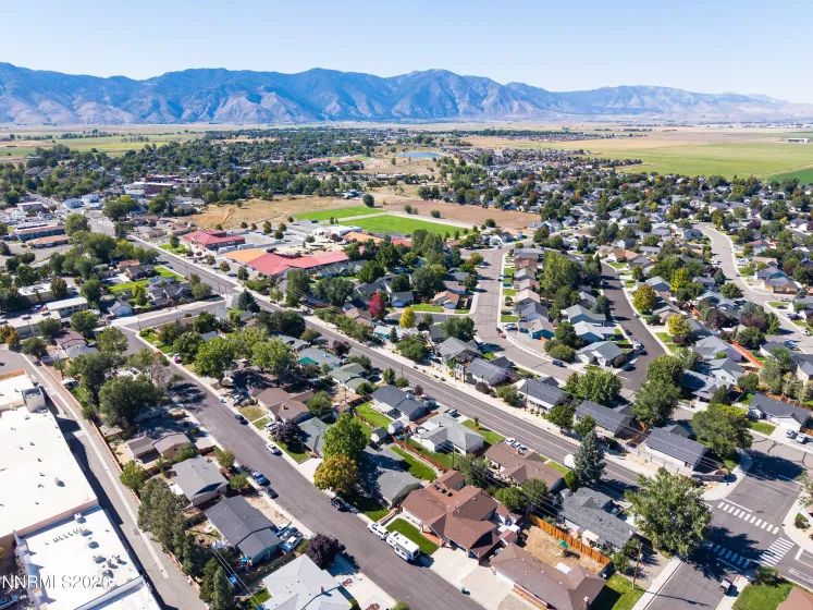 1317 Toiyabe, Gardnerville, Nevada 89410, 3 Bedrooms Bedrooms, ,2 BathroomsBathrooms,Residential,Residential,Toiyabe,0,260011589
