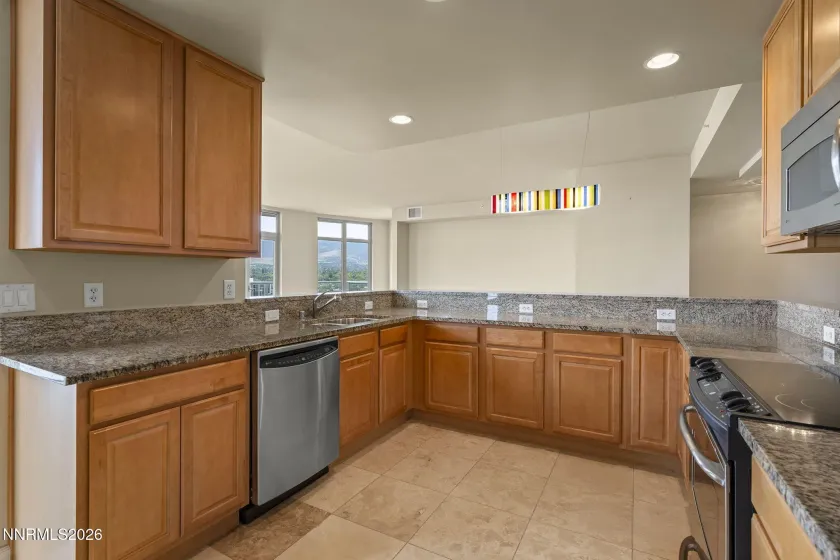 50 Sierra, Reno, Nevada 89501, 2 Bedrooms Bedrooms, ,2 BathroomsBathrooms,Residential,Residential,Sierra,0,260011590