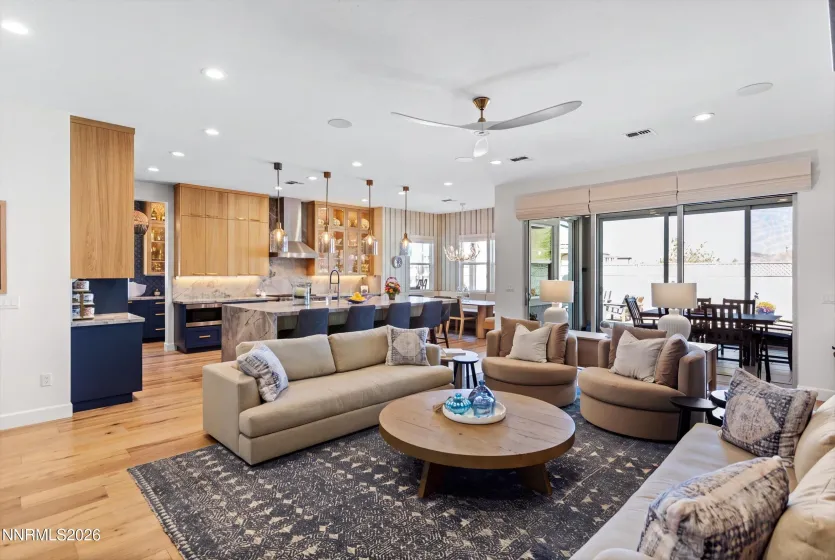 2333 Stone Rise, Reno, Nevada 89521, 4 Bedrooms Bedrooms, ,5 BathroomsBathrooms,Residential,Residential,Stone Rise,0,260011598