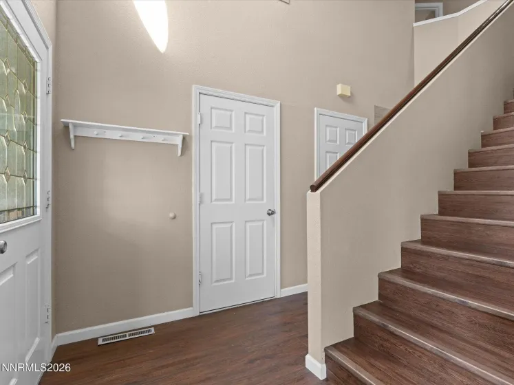 698 Lucas, Carson City, Nevada 89701, 6 Bedrooms Bedrooms, ,4 BathroomsBathrooms,Residential,Residential,Lucas,0,260011605