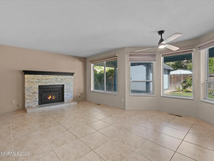 698 Lucas, Carson City, Nevada 89701, 6 Bedrooms Bedrooms, ,4 BathroomsBathrooms,Residential,Residential,Lucas,0,260011605