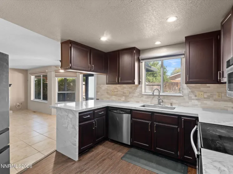 698 Lucas, Carson City, Nevada 89701, 6 Bedrooms Bedrooms, ,4 BathroomsBathrooms,Residential,Residential,Lucas,0,260011605