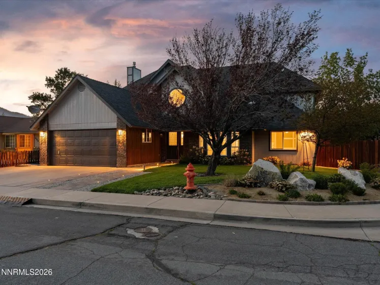 698 Lucas, Carson City, Nevada 89701, 6 Bedrooms Bedrooms, ,4 BathroomsBathrooms,Residential,Residential,Lucas,0,260011605