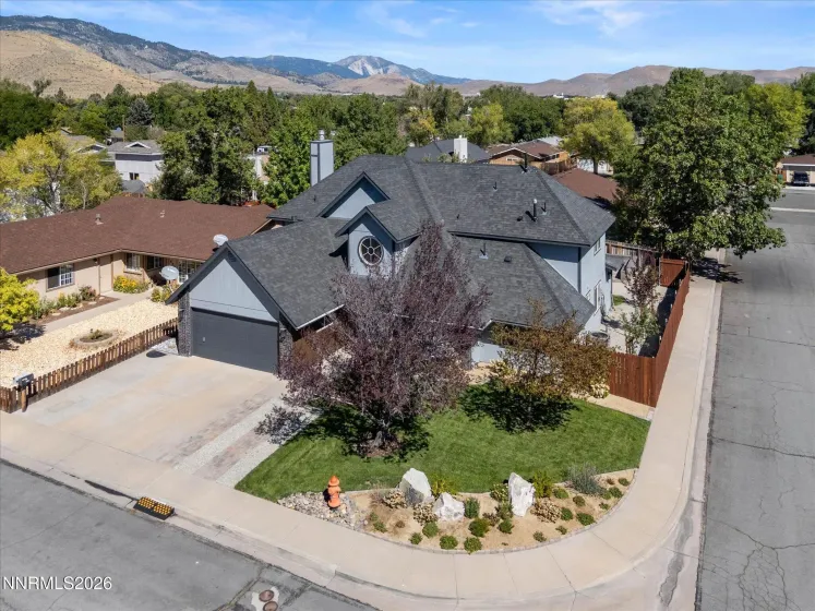 698 Lucas, Carson City, Nevada 89701, 6 Bedrooms Bedrooms, ,4 BathroomsBathrooms,Residential,Residential,Lucas,0,260011605
