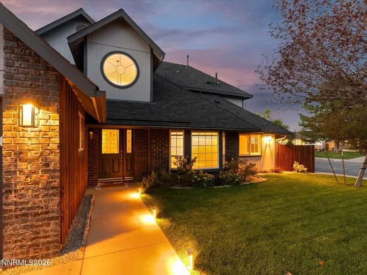 698 Lucas, Carson City, Nevada 89701, 6 Bedrooms Bedrooms, ,4 BathroomsBathrooms,Residential,Residential,Lucas,0,260011605