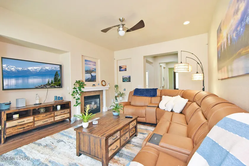6029 Quintessa, Sparks, Nevada 89436, 3 Bedrooms Bedrooms, ,2 BathroomsBathrooms,Residential,Residential,Quintessa,0,260011608