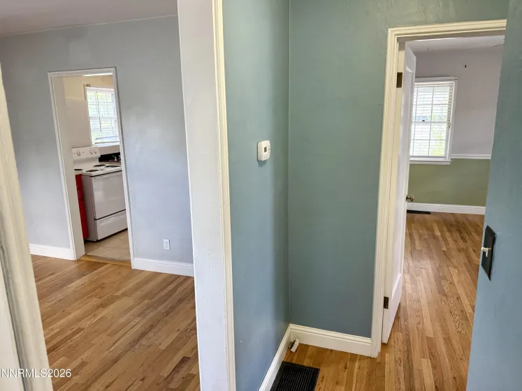 970 Vine, Reno, Nevada 89503, 2 Bedrooms Bedrooms, ,1 BathroomBathrooms,Residential,Residential,Vine,0,260011613