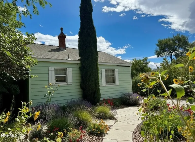 970 Vine, Reno, Nevada 89503, 2 Bedrooms Bedrooms, ,1 BathroomBathrooms,Residential,Residential,Vine,0,260011613