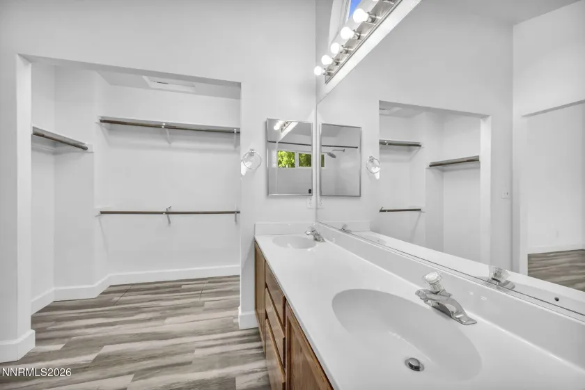 5125 Lorenzo, Sparks, Nevada 89436, 3 Bedrooms Bedrooms, ,2 BathroomsBathrooms,Residential,Residential,Lorenzo,0,260011617
