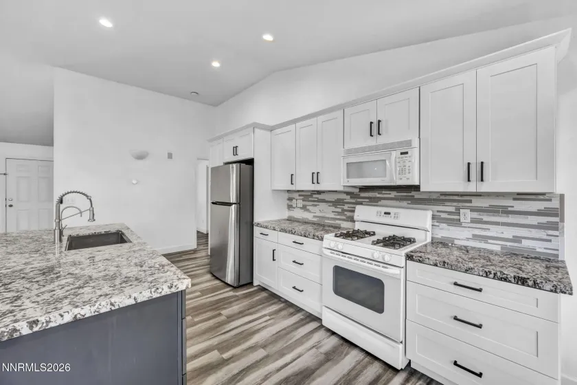 5125 Lorenzo, Sparks, Nevada 89436, 3 Bedrooms Bedrooms, ,2 BathroomsBathrooms,Residential,Residential,Lorenzo,0,260011617