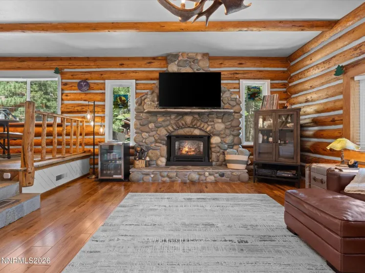 429 Barrett, Stateline, Nevada 89449, 3 Bedrooms Bedrooms, ,2 BathroomsBathrooms,Residential,Residential,Barrett,0,260011619