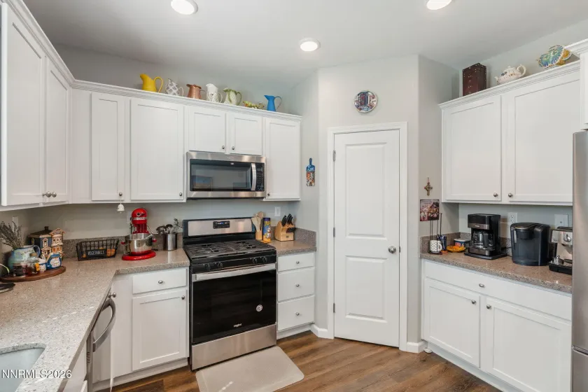 132 Avalanche, Dayton, Nevada 89403, 3 Bedrooms Bedrooms, ,2 BathroomsBathrooms,Residential,Residential,Avalanche,0,260011620