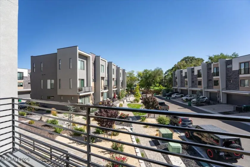 110 Rissone, Reno, Nevada 89503, 2 Bedrooms Bedrooms, ,3 BathroomsBathrooms,Residential,Residential,Rissone,0,260011622