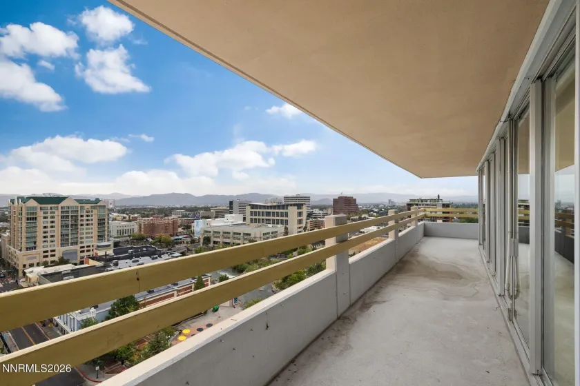 100 Arlington, Reno, Nevada 89501, 1 Bedroom Bedrooms, ,2 BathroomsBathrooms,Residential,Residential,Arlington,0,260011624