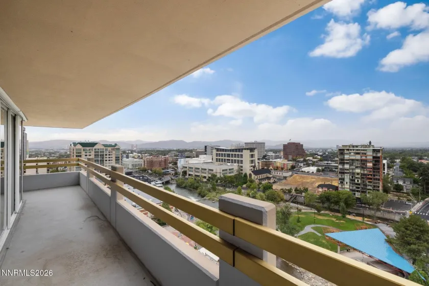 100 Arlington, Reno, Nevada 89501, 1 Bedroom Bedrooms, ,2 BathroomsBathrooms,Residential,Residential,Arlington,0,260011624